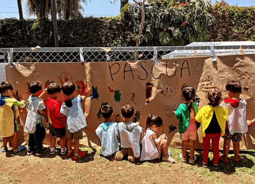 Celebración de Pascua en Reggio Academy